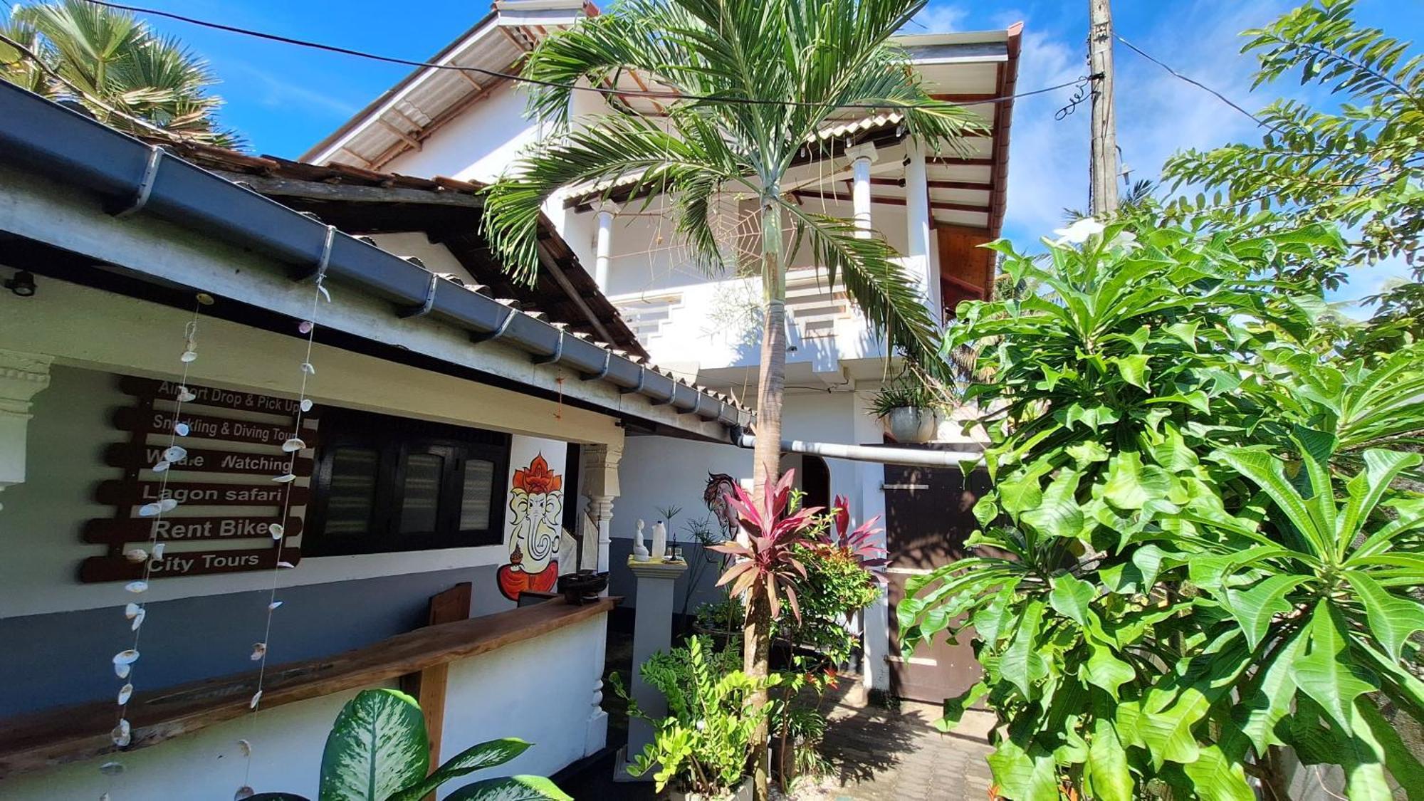 Bandulas Beach House Хикадува Екстериор снимка