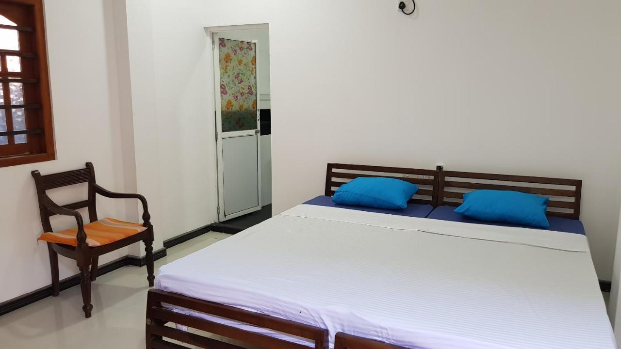 Bandulas Beach House Хикадува Екстериор снимка