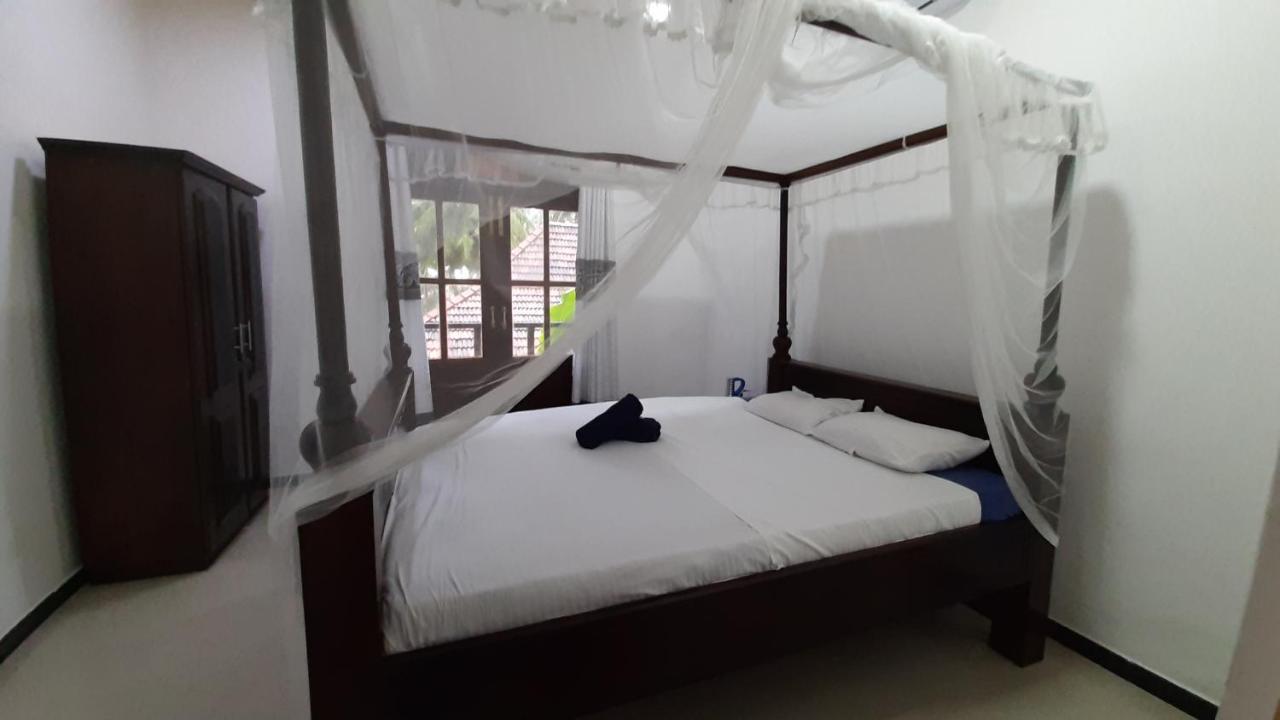 Bandulas Beach House Хикадува Екстериор снимка