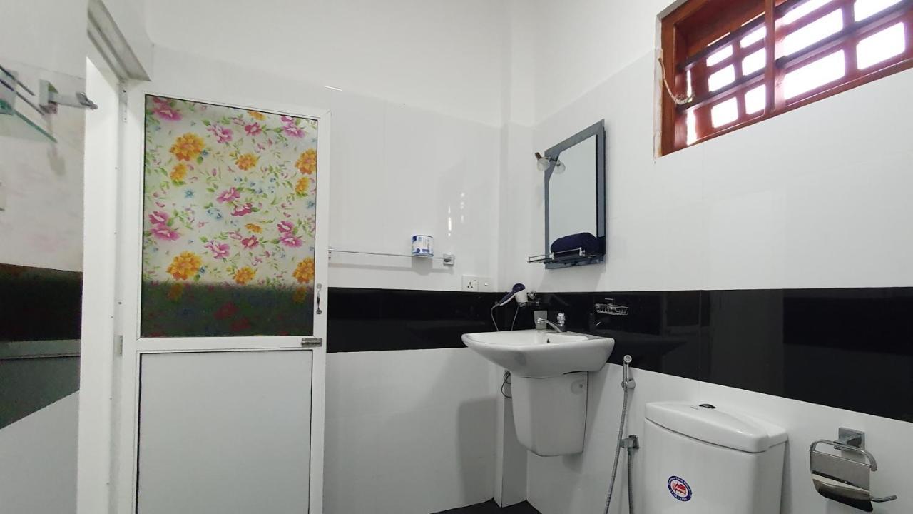 Bandulas Beach House Хикадува Екстериор снимка
