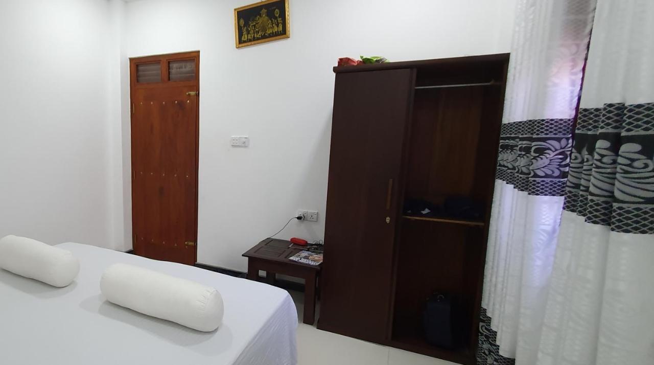 Bandulas Beach House Хикадува Екстериор снимка